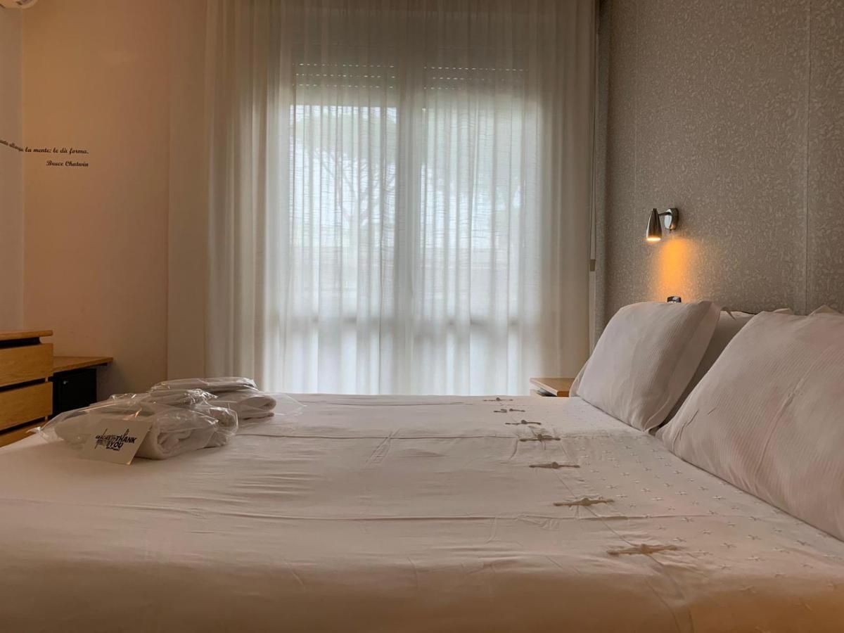 Hotel Logonovo Llido Degli Estensi Kültér fotó