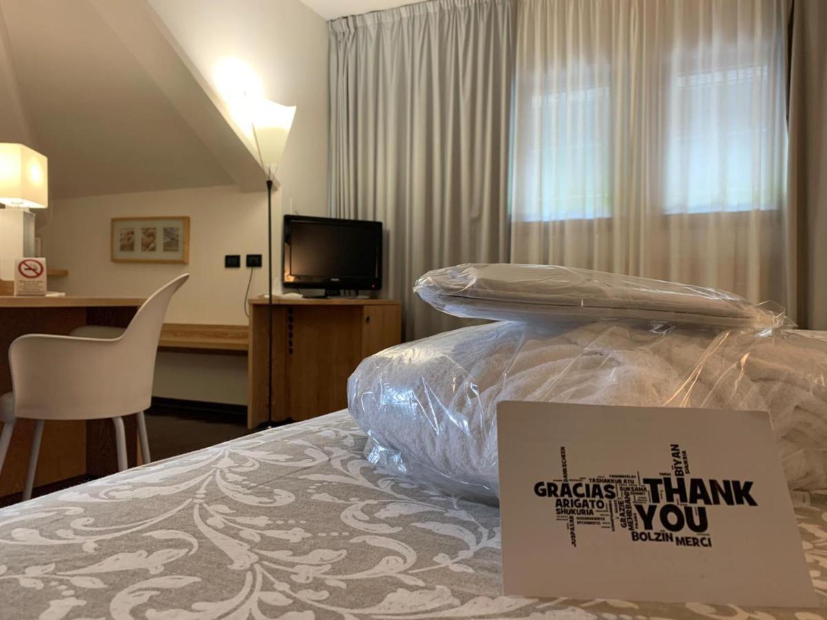Hotel Logonovo Llido Degli Estensi Kültér fotó