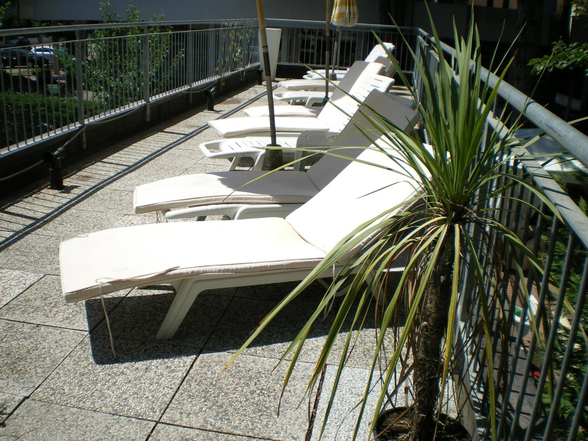 Hotel Logonovo Llido Degli Estensi Kültér fotó
