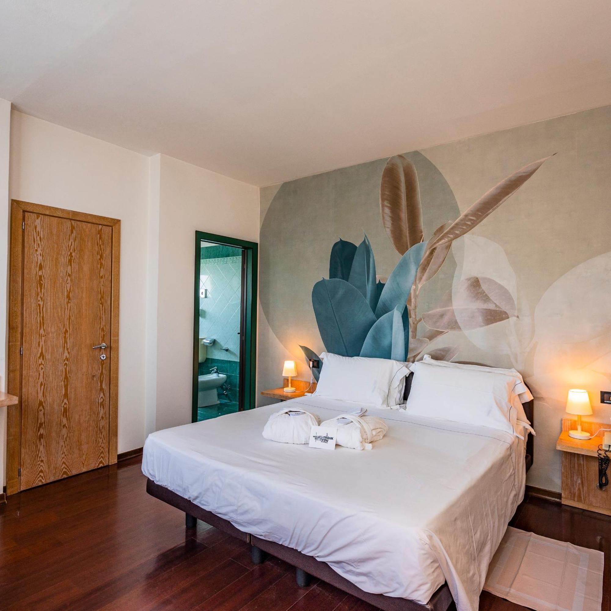 Hotel Logonovo Llido Degli Estensi Kültér fotó