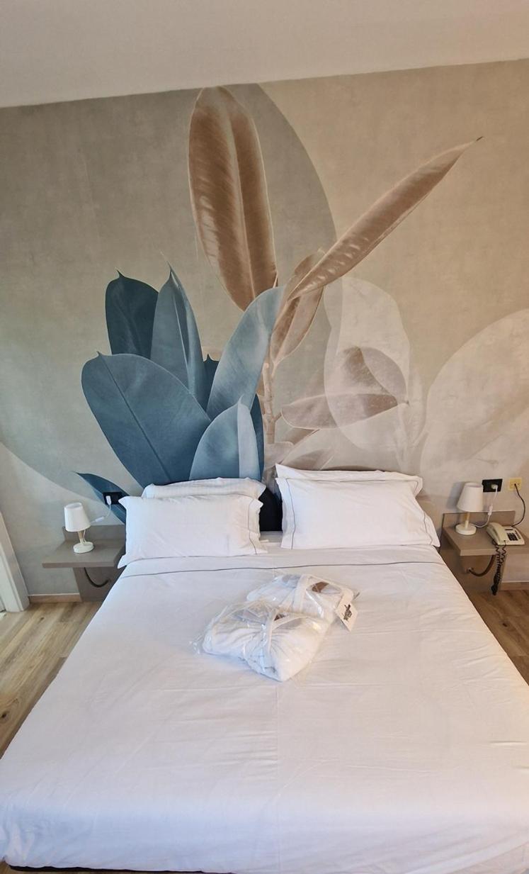 Hotel Logonovo Llido Degli Estensi Kültér fotó