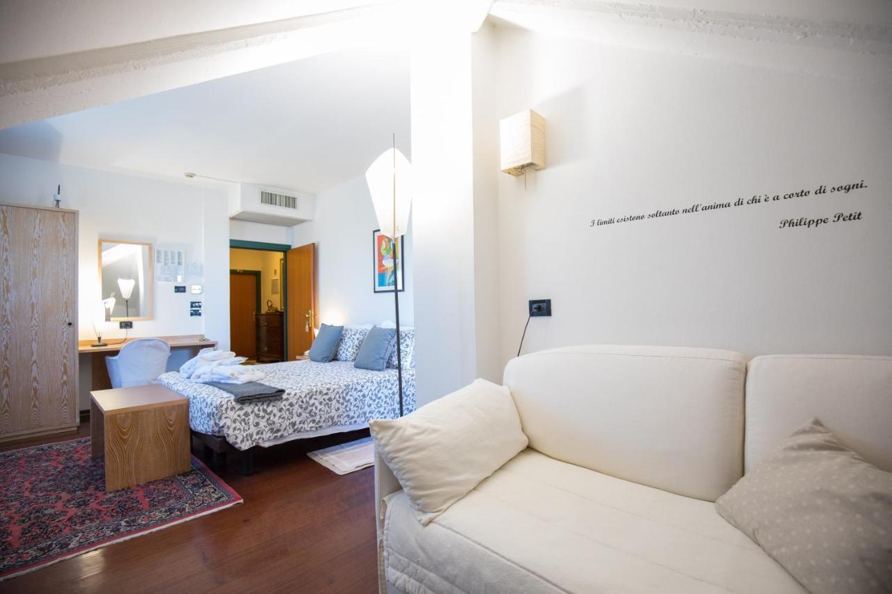 Hotel Logonovo Llido Degli Estensi Kültér fotó
