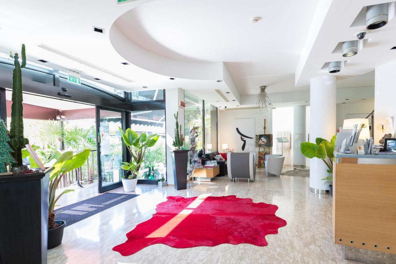 Hotel Logonovo Llido Degli Estensi Kültér fotó